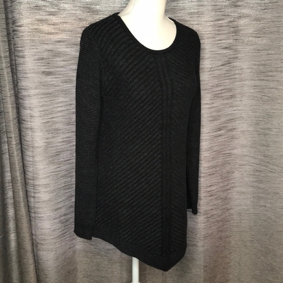 AGB BLACK SMALL LONG SLEEVED SWEATER - Picture 3 of 7